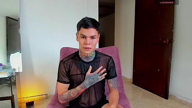 Snapshot of Jordyrodriiguez chatting on October 13, 2025, 5:25 pm Jordyrodriiguez online show from October 13, 2025, 5:25 pm