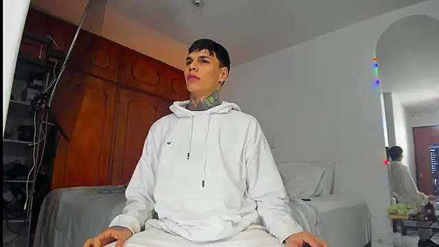 Snapshot of Jordyrodriiguez chatting on February 16, 2025, 6:32 am Jordyrodriiguez online show from February 16, 2025, 6:32 am