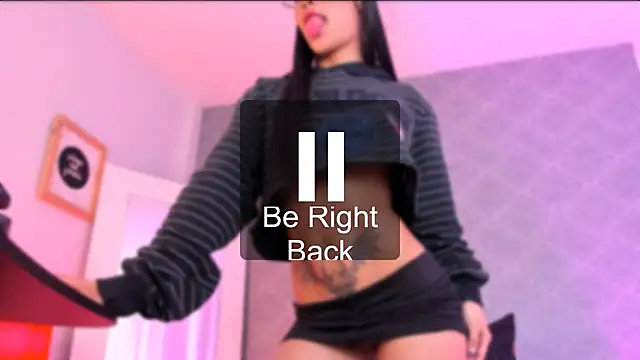 Snapshot of CatrinaRossi chatting on February 8, 2025, 10:51 pm CatrinaRossi online show from February 8, 2025, 10:51 pm