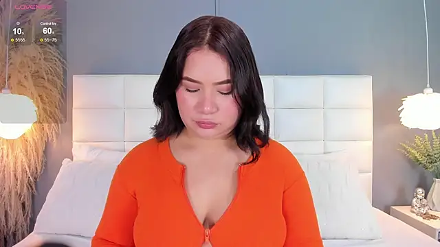 Snapshot of HannaKarson chatting on October 27, 2025, 11:33 am HannaKarson online show from October 27, 2025, 11:33 am