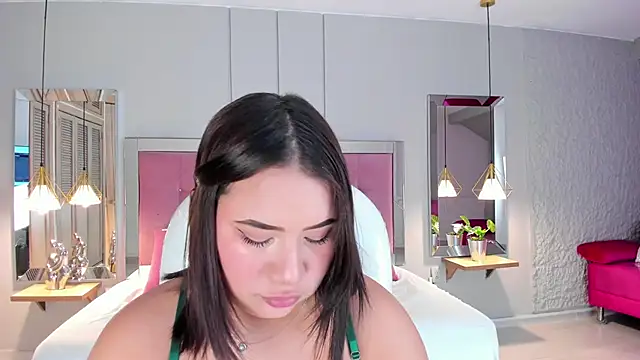 Snapshot of HannaKarson chatting on October 7, 2025, 11:33 am HannaKarson online show from October 7, 2025, 11:33 am