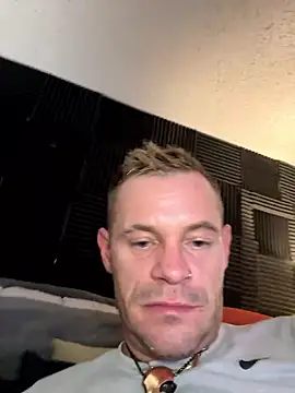 FrankieKentucky online show from January 6, 2026, 4:44 pm