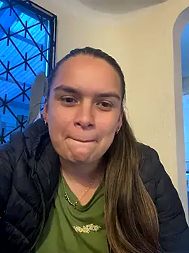 Snapshot of Nathaly00_ chatting on October 15, 2025, 7:55 pm Nathaly00 online show from October 15, 2025, 7:55 pm