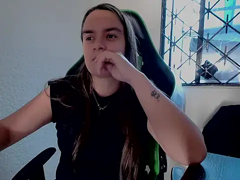 Snapshot of Nathaly00_ chatting on September 13, 2025, 7:58 pm Nathaly00 online show from September 13, 2025, 7:58 pm