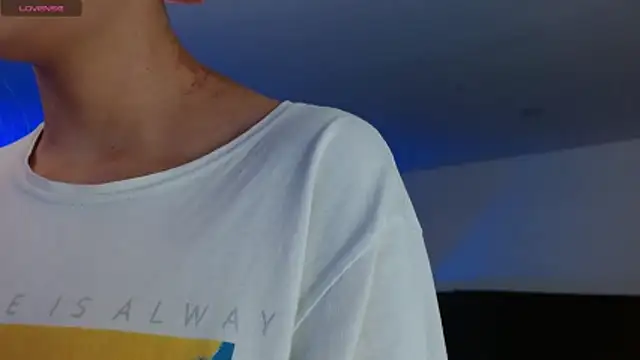 peyton golden1 online show from March 12, 2026, 3:34 am