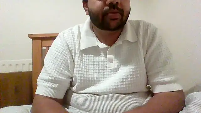 Snapshot of whoreboi98 chatting on May 3, 2026, 9:18 pm whoreboi98 online show from May 3, 2026, 9:18 pm
