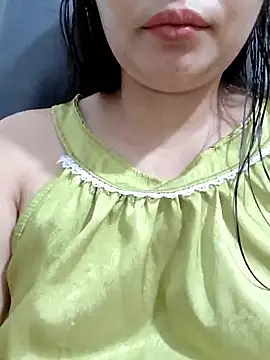 Snapshot of _Mira_69_ chatting on July 22, 2026, 2:02 am Mira 69 online show from July 22, 2026, 2:02 am