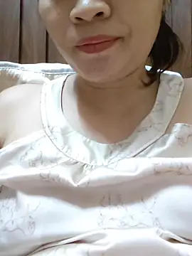 Snapshot of _Mira_69_ chatting on June 5, 2026, 6:52 am Mira 69 online show from June 5, 2026, 6:52 am