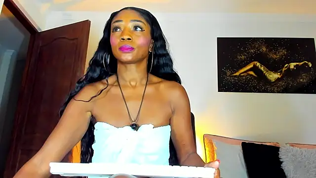 Snapshot of KimberlyBanks2 chatting on November 18, 2025, 10:18 am KimberlyBanks2 online show from November 18, 2025, 10:18 am