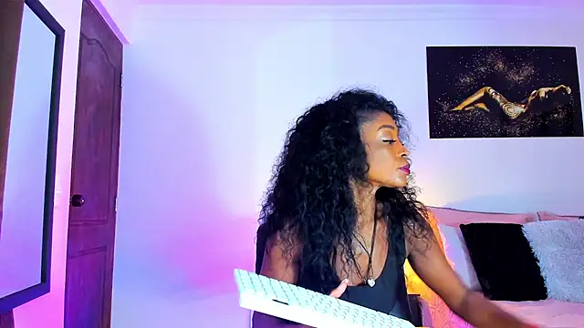 Snapshot of KimberlyBanks2 chatting on March 20, 2025, 11:34 pm KimberlyBanks2 online show from March 20, 2025, 11:34 pm