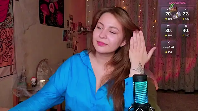 Snapshot of LisaCase chatting on October 18, 2025, 5:59 pm LisaCase online show from October 18, 2025, 5:59 pm