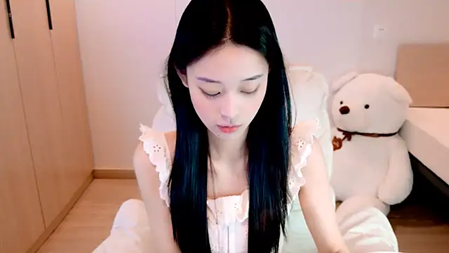 Snapshot of Xueb_J chatting on December 3, 2025, 12:26 pm Xueb J online show from December 3, 2025, 12:26 pm