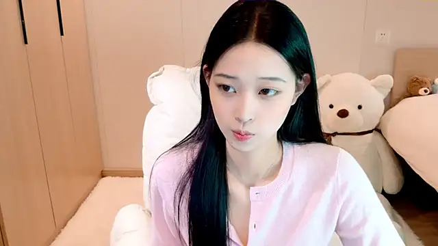 Snapshot of Xueb_J chatting on January 21, 2025, 5:49 am Xueb J online show from January 21, 2025, 5:49 am