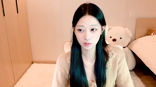 Snapshot of Xueb_J chatting on December 9, 2024, 9:28 am Xueb J online show from December 9, 2024, 9:28 am