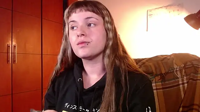 Snapshot of NEXT_DOOR_GIRL_ chatting on November 14, 2025, 11:19 pm NEXT DOOR GIRL online show from November 14, 2025, 11:19 pm