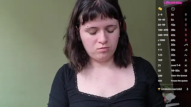 Snapshot of NEXT_DOOR_GIRL_ chatting on June 17, 2026, 8:08 pm NEXT DOOR GIRL online show from June 17, 2026, 8:08 pm