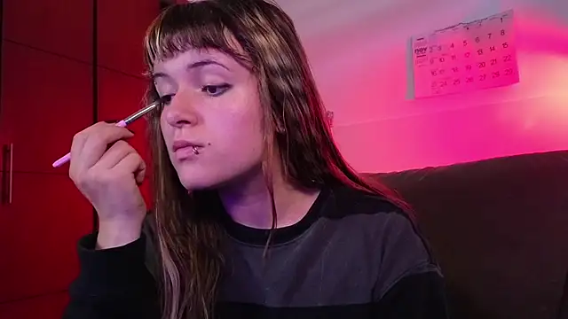 Snapshot of NEXT_DOOR_GIRL_ chatting on November 30, 2025, 12:06 pm NEXT DOOR GIRL online show from November 30, 2025, 12:06 pm