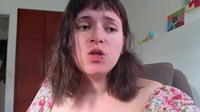 Snapshot of NEXT_DOOR_GIRL_ chatting on June 25, 2026, 9:09 pm NEXT DOOR GIRL online show from June 25, 2026, 9:09 pm
