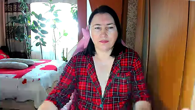 Snapshot of Tatyana51 chatting on May 8, 2026, 5:33 am Tatyana51 online show from May 8, 2026, 5:33 am