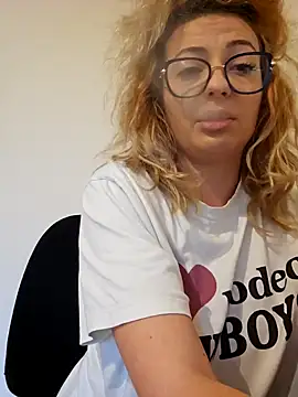 Selenna emma online show from November 5, 2025, 12:30 pm