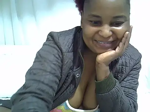 Snapshot of browndolly12 chatting on July 28, 2026, 2:13 pm browndolly12 online show from July 28, 2026, 2:13 pm