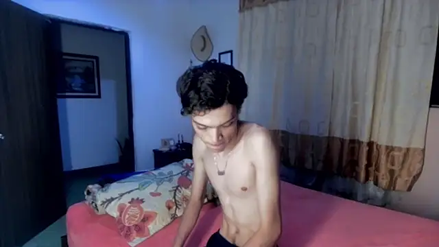 Snapshot of sweet_tippot chatting on February 7, 2025, 3:12 am sweet tippot online show from February 7, 2025, 3:12 am