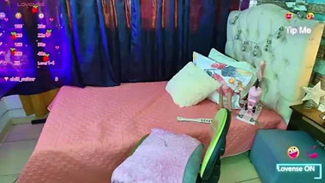 sofiasex99 online show from February 13, 2026, 8:53 pm