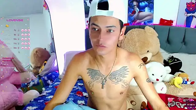  snopyy  online show from February 26, 2025, 11:09 pm