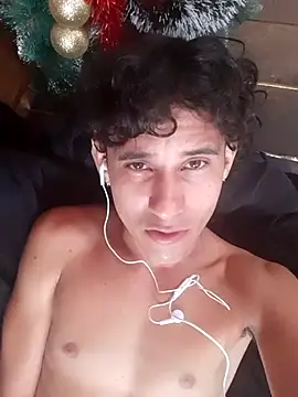 pedrodavid  online show from November 28, 2025, 1:11 pm