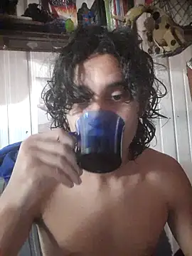 Snapshot of pedrodavid_ chatting on June 5, 2026, 8:03 pm pedrodavid online show from June 5, 2026, 8:03 pm