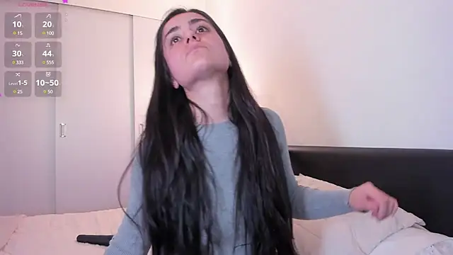 guccipussy1 online show from February 4, 2025, 7:44 pm