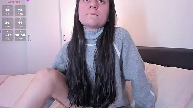 guccipussy1 online show from February 5, 2025, 4:03 pm