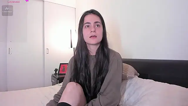 guccipussy1 online show from January 7, 2025, 8:31 pm