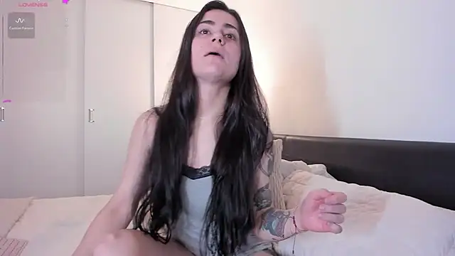 guccipussy1 online show from January 17, 2025, 6:02 pm