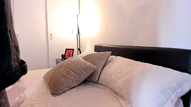 guccipussy1 online show from January 24, 2025, 11:23 pm