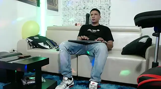 damiam fiery online show from January 27, 2025, 2:53 am