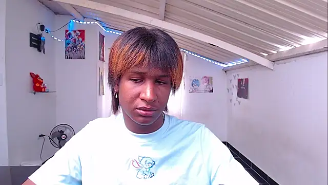 Angell Dustt  online show from February 23, 2025, 4:13 pm