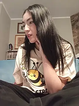 Snapshot of ThailyCherry chatting on March 8, 2026, 6:55 pm ThailyCherry online show from March 8, 2026, 6:55 pm