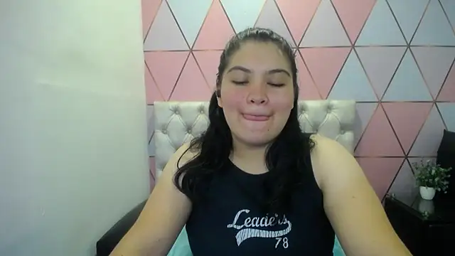 Snapshot of Marinasexxx chatting on March 4, 2026, 6:15 pm Marinasexxx online show from March 4, 2026, 6:15 pm