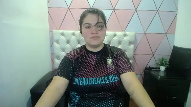 Snapshot of Marinasexxx chatting on February 28, 2026, 7:13 pm Marinasexxx online show from February 28, 2026, 7:13 pm