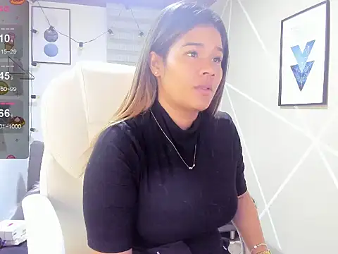 Snapshot of Enma__clark chatting on November 11, 2025, 3:45 am Enma clark online show from November 11, 2025, 3:45 am