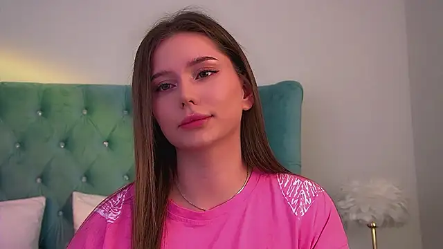 Snapshot of DianaVert chatting on November 6, 2025, 6:12 pm DianaVert online show from November 6, 2025, 6:12 pm