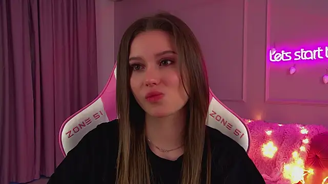 DianaVert online show from December 17, 2025, 6:40 am