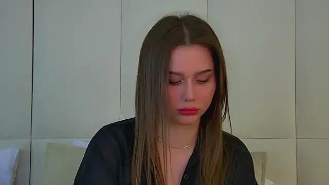 Snapshot of DianaVert chatting on October 12, 2025, 6:20 pm DianaVert online show from October 12, 2025, 6:20 pm