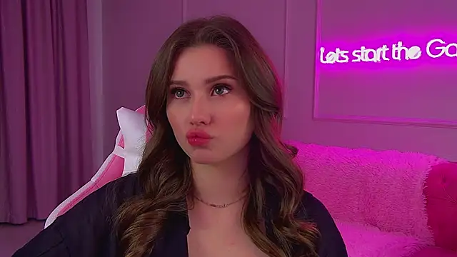 Snapshot of DianaVert chatting on October 9, 2025, 6:30 pm DianaVert online show from October 9, 2025, 6:30 pm