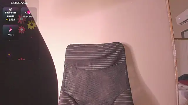 julieta flower online show from January 10, 2026, 12:44 pm