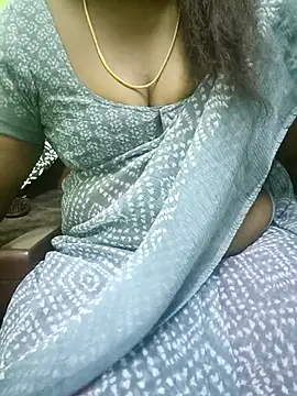 Snapshot of tamil_subha69 chatting on March 5, 2025, 8:32 am tamil subha69 online show from March 5, 2025, 8:32 am