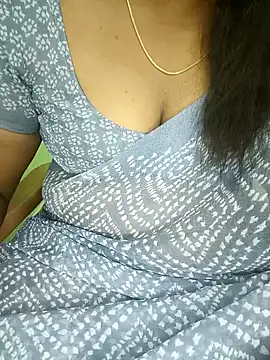 Snapshot of tamil_subha69 chatting on December 23, 2024, 4:12 am tamil subha69 online show from December 23, 2024, 4:12 am