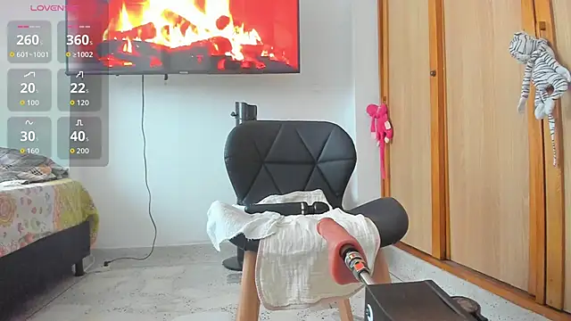 lily evil online show from February 25, 2026, 7:03 pm