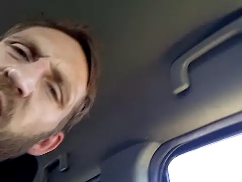 otterlover123 online show from September 29, 2025, 4:56 pm